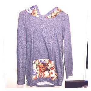 Boutique hoodie super comfy